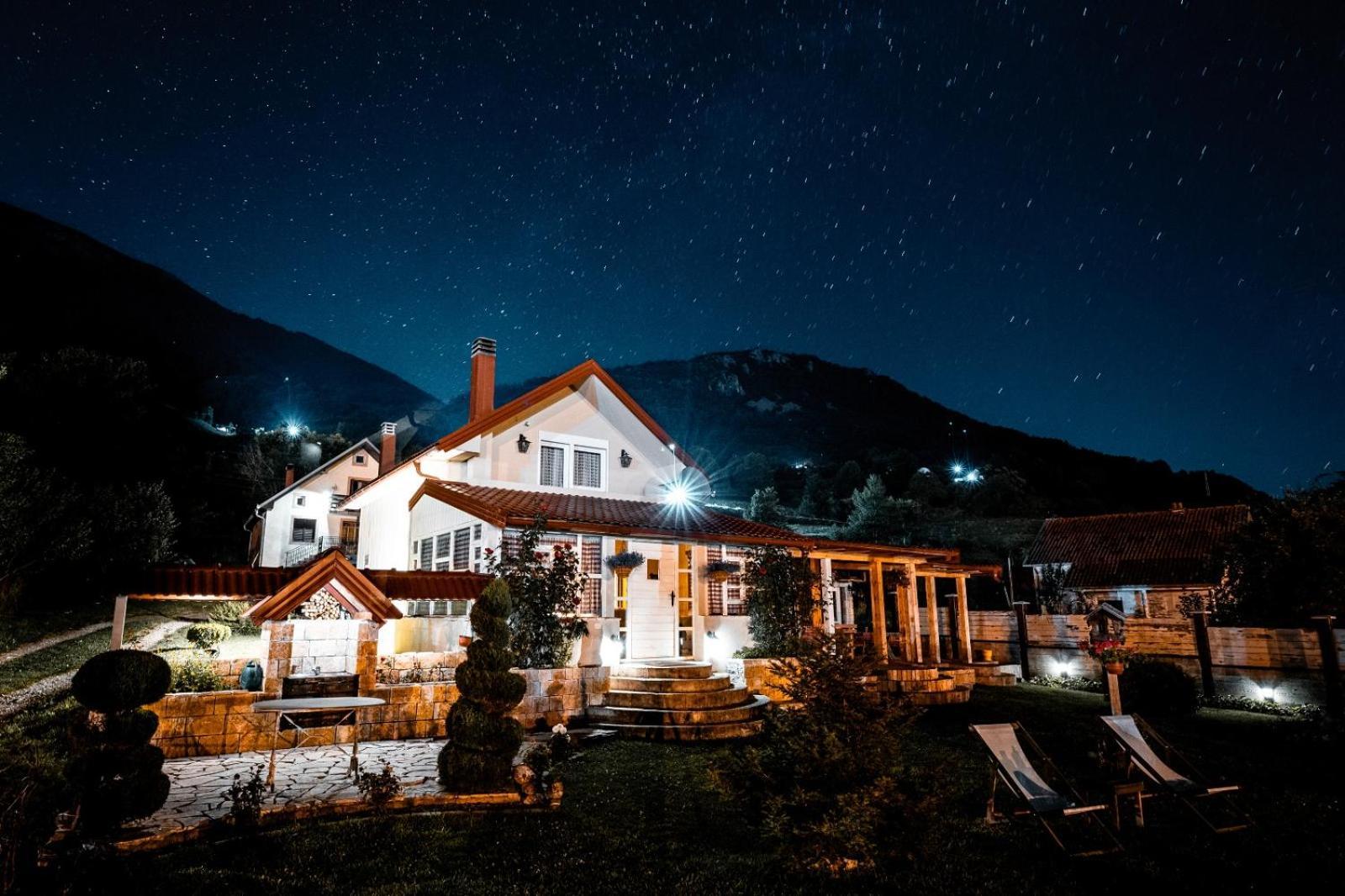 Vila Merak Gusinje Exterior foto